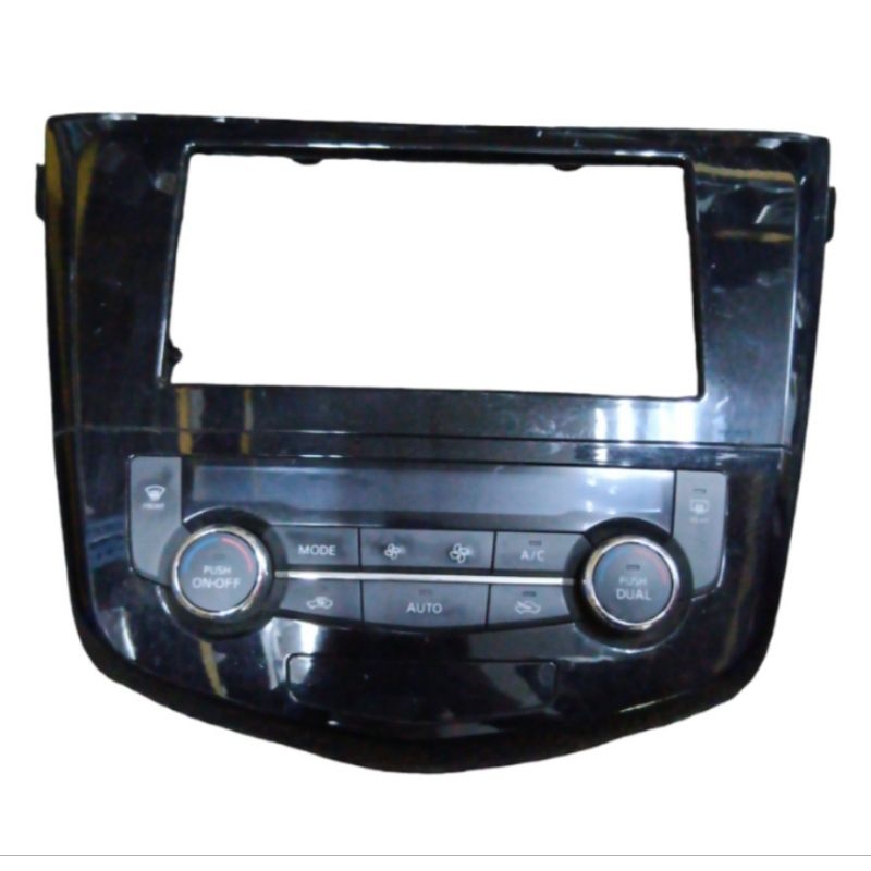 JAPAN (USED) Nissan X-Trail T32 Aircond Heater Control Cover Panel