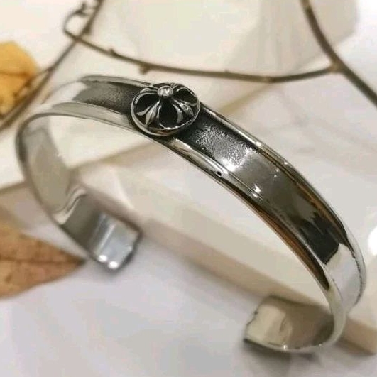 สร้อยข้อมือกําไลข้อมือ Cross hearts Stainless Steel C Type Chrome hearts