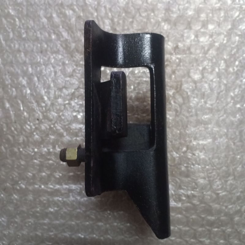 OPEL GEMINI ซ้ายมือเครื่องยนต์ MOUNTING -1PC