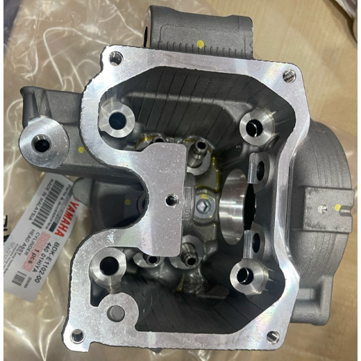 LC135 V8 CYLINDER HEAD MOTOR HEAD ROCKER ARM