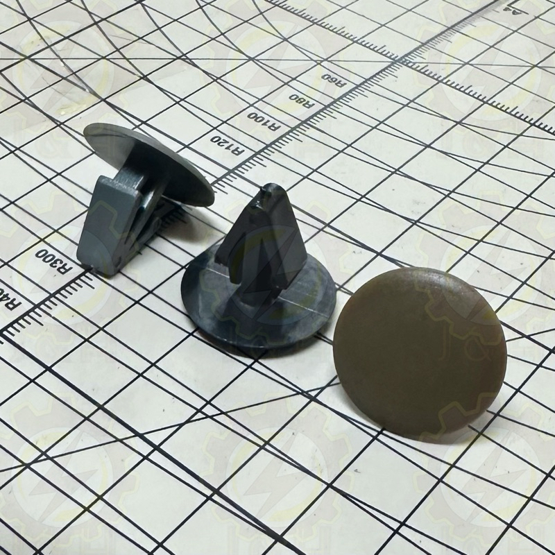 PERODUA RUSA ROOF TOP CLIP / ROOF INSULATION CUSHION CLIP