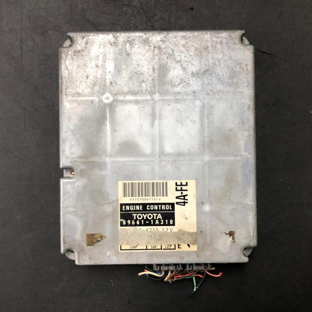 TOYOTA COROLLA AE114 ชุดควบคุมเครื่องยนต์ ECU 4A-FE 89661-1A310 มือสอง
