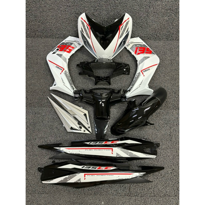 LC135 V1 Body Cover Set HLD Design Marlboro V8 สติ๊กเกอร์ Siap Tampal