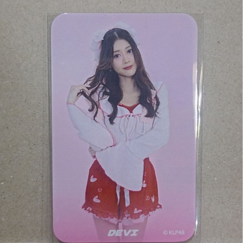 Klp48 OFFICIAL PC PHOTOCARD DEVI CF COMIC FIESTA 2024