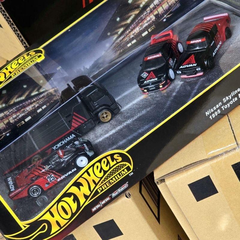 HOT WHEELS PREMIUM BOX SET ADVAN LOOSE AERO LIFT , PORSCHE 962 , NISSAN SKYLINE 2000GT-R LBWK , TOYO