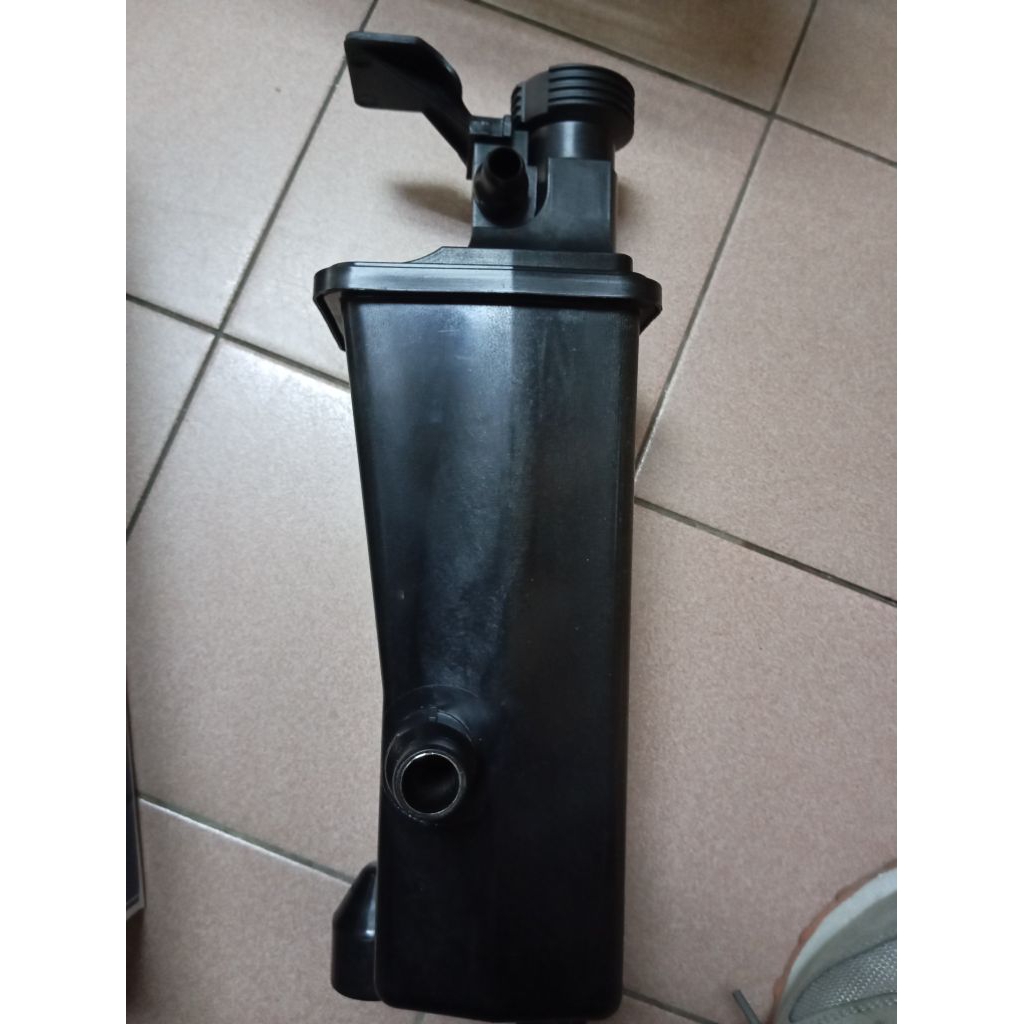 BMW E46-318i-N42 320i 323i 325i 328i X3 X5-43.0i หม้อน้ํา Expansoin TANK 17137787039 17117573781