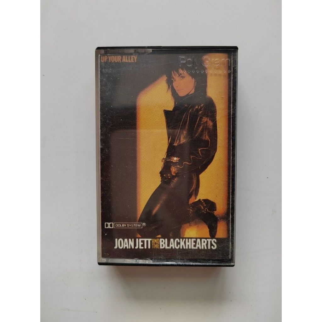 * Preloved * Joan Jett and the Blackhearts Cassette Tape เกษตร