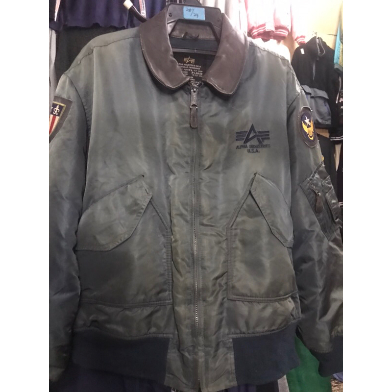 Alpha Industries Flight Jacket มือสอง