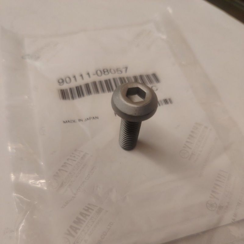 Yamaha XJ6 / XJ6N / XJ6 Diversion T Max 560 สกรูดิสก์เบรก/สลักเกลียว Yamaha Japan