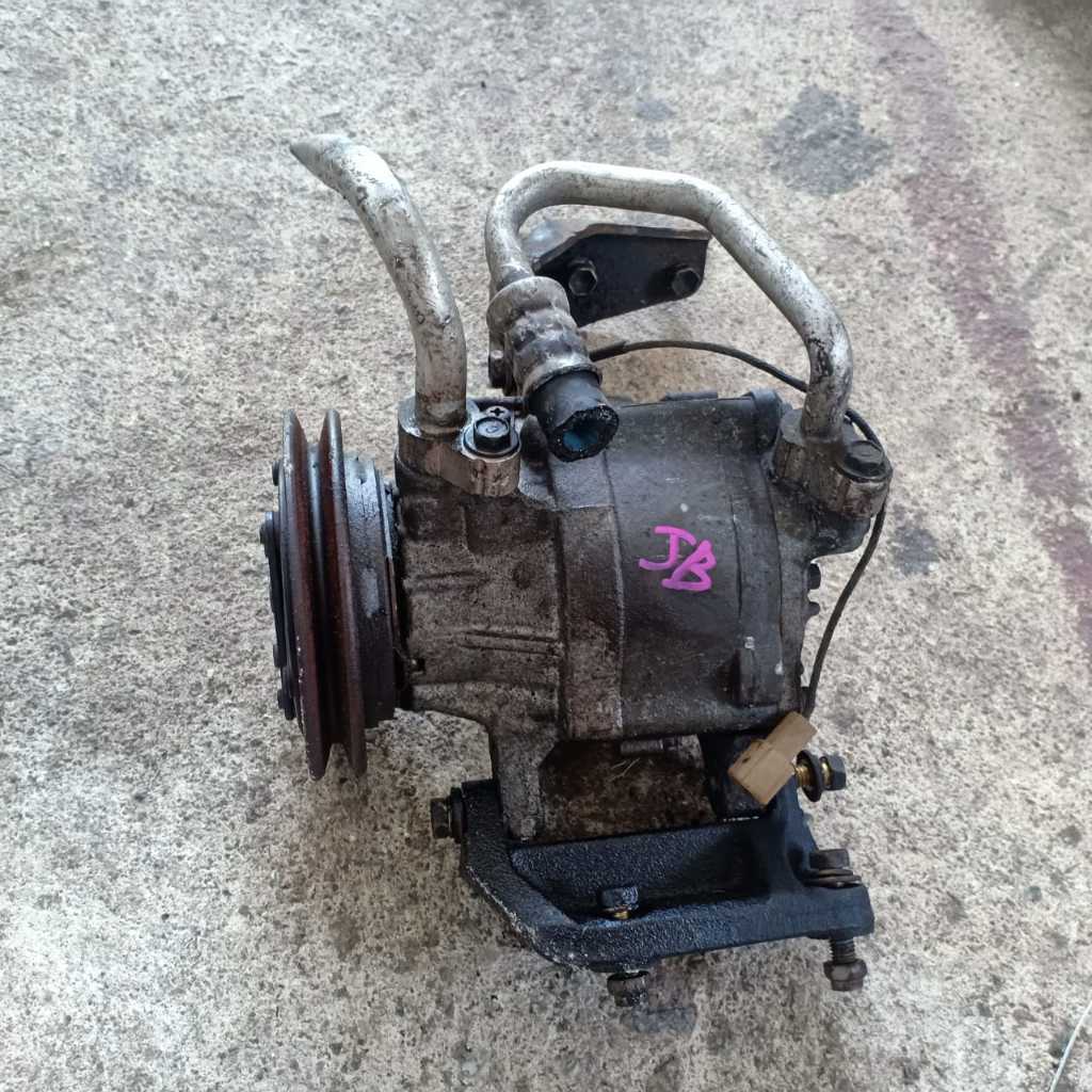 DAIHATSU JB L9 Air Compressor Aircond Pump 06E พร้อมวงเล็บมือสอง