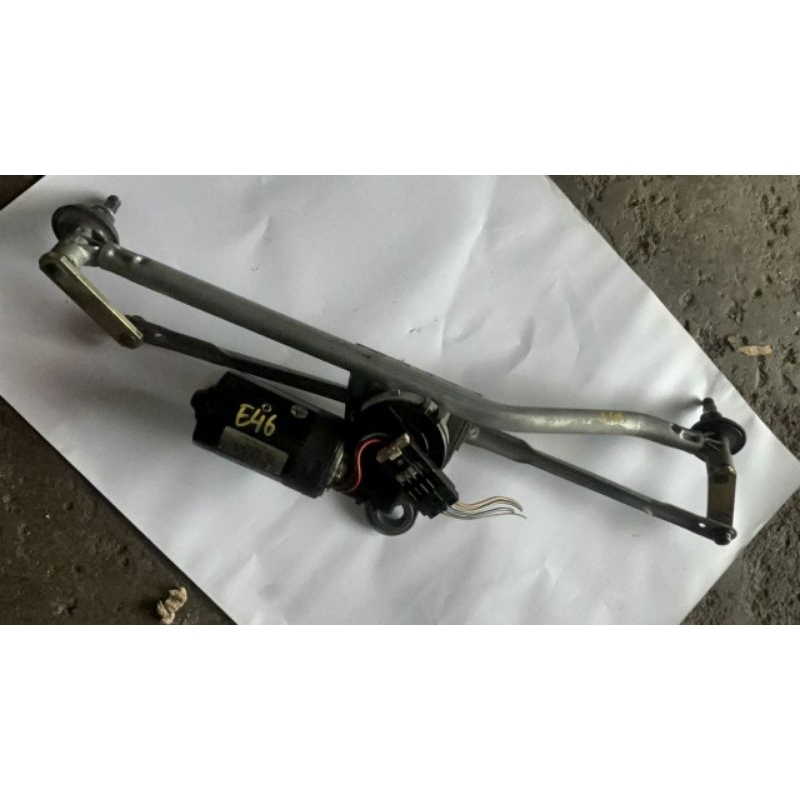 BMW E46 SEDAN COUPE 3 SERIES WIPER LINKAGE มอเตอร์ที่สมบูรณ์