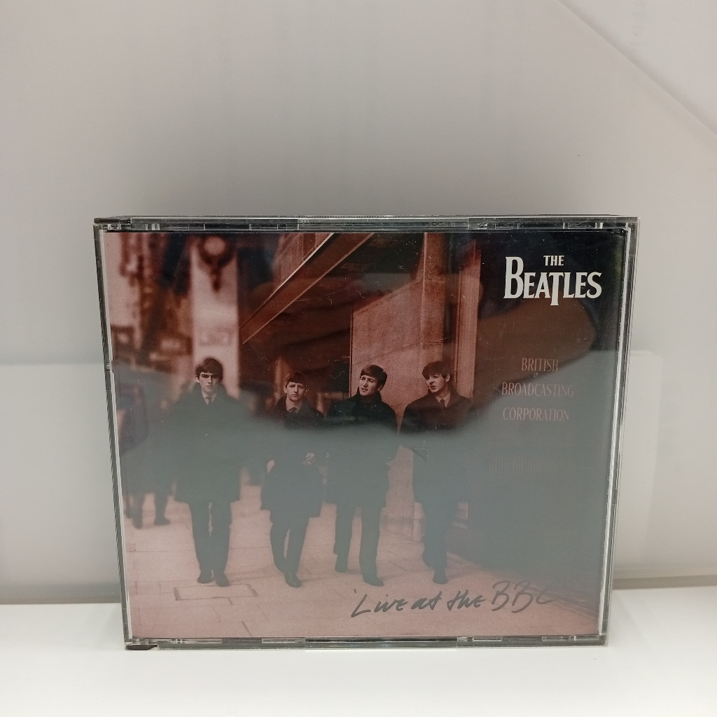 U247-65 2CD TERPAKAI [ THE BEATLES - LIVE AT THE BBC ] ใช้แล้ว 2CD U247-65