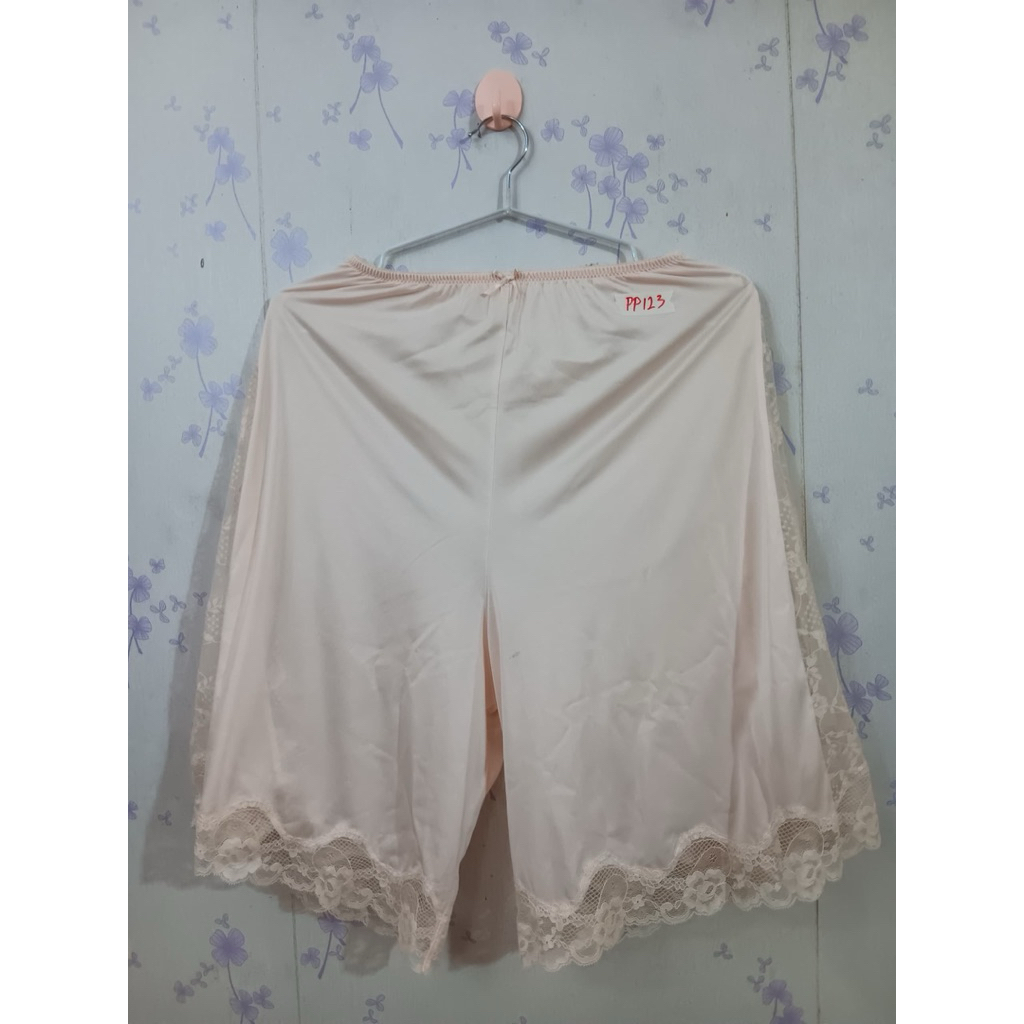 PP123 กางเกง Petticoat