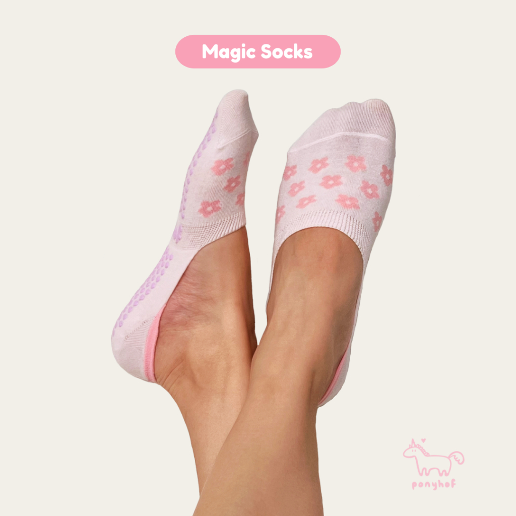 Ponyhof Magic Low Rise Grip Socks สําหรับพิลาทิส