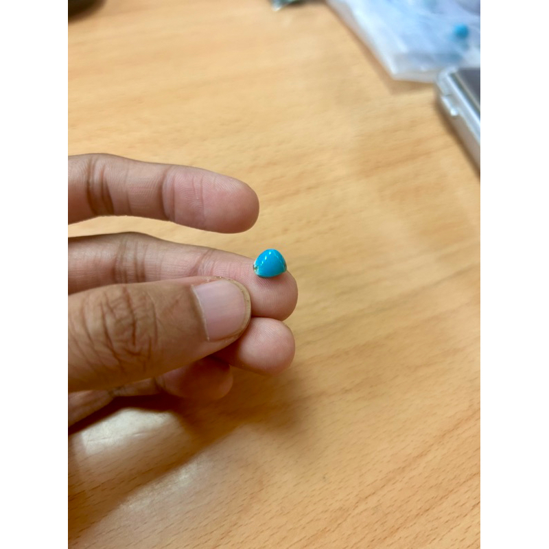 พลอย Skyblue Bukit Jantan Motif //-