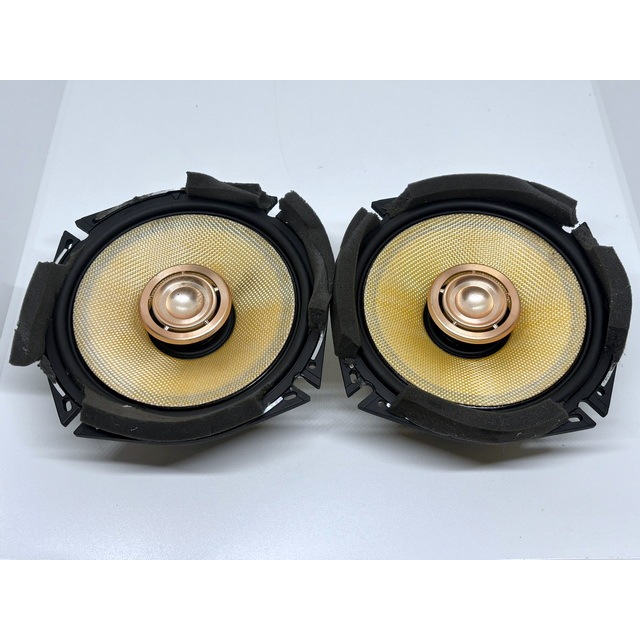 Kenwood KFC-XS174S 6.7 นิ้ว (17-ซม.) ลําโพง Custom-Fit 3 ทาง Tuned โดย Victor Studio
