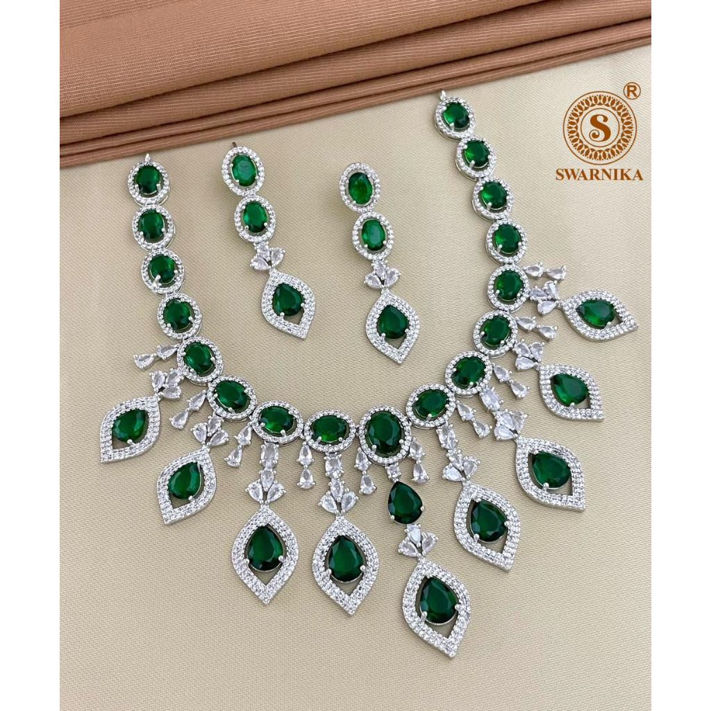 AD STONE NECKLACE SET