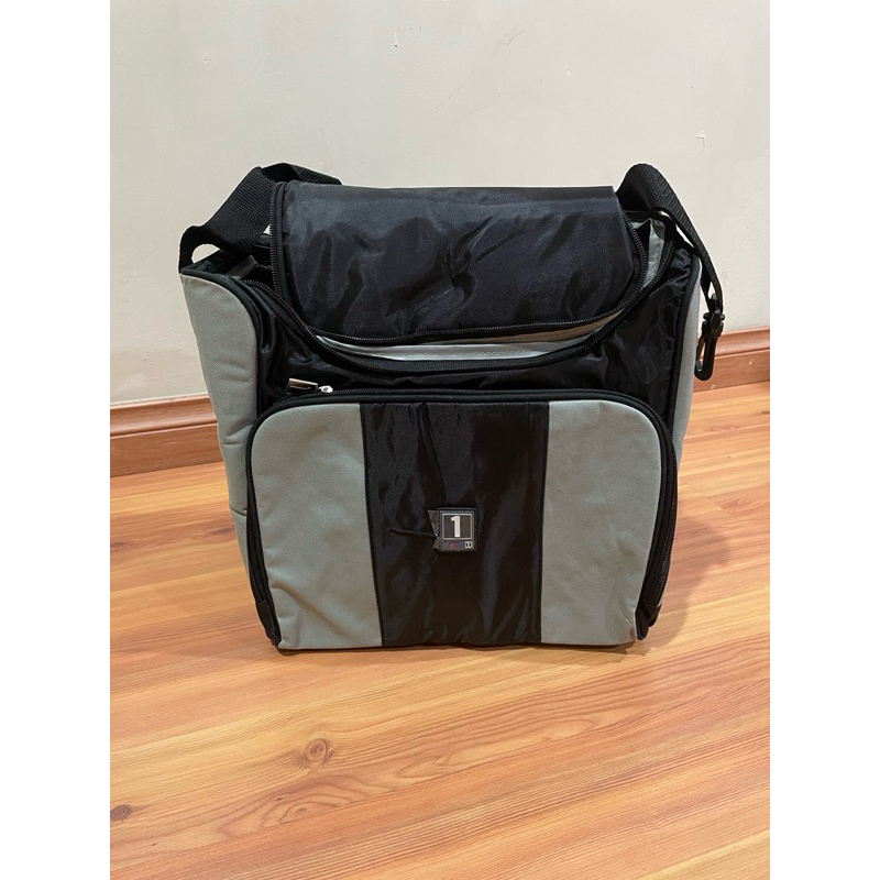 Mobil 1 Sling Traveller Bag