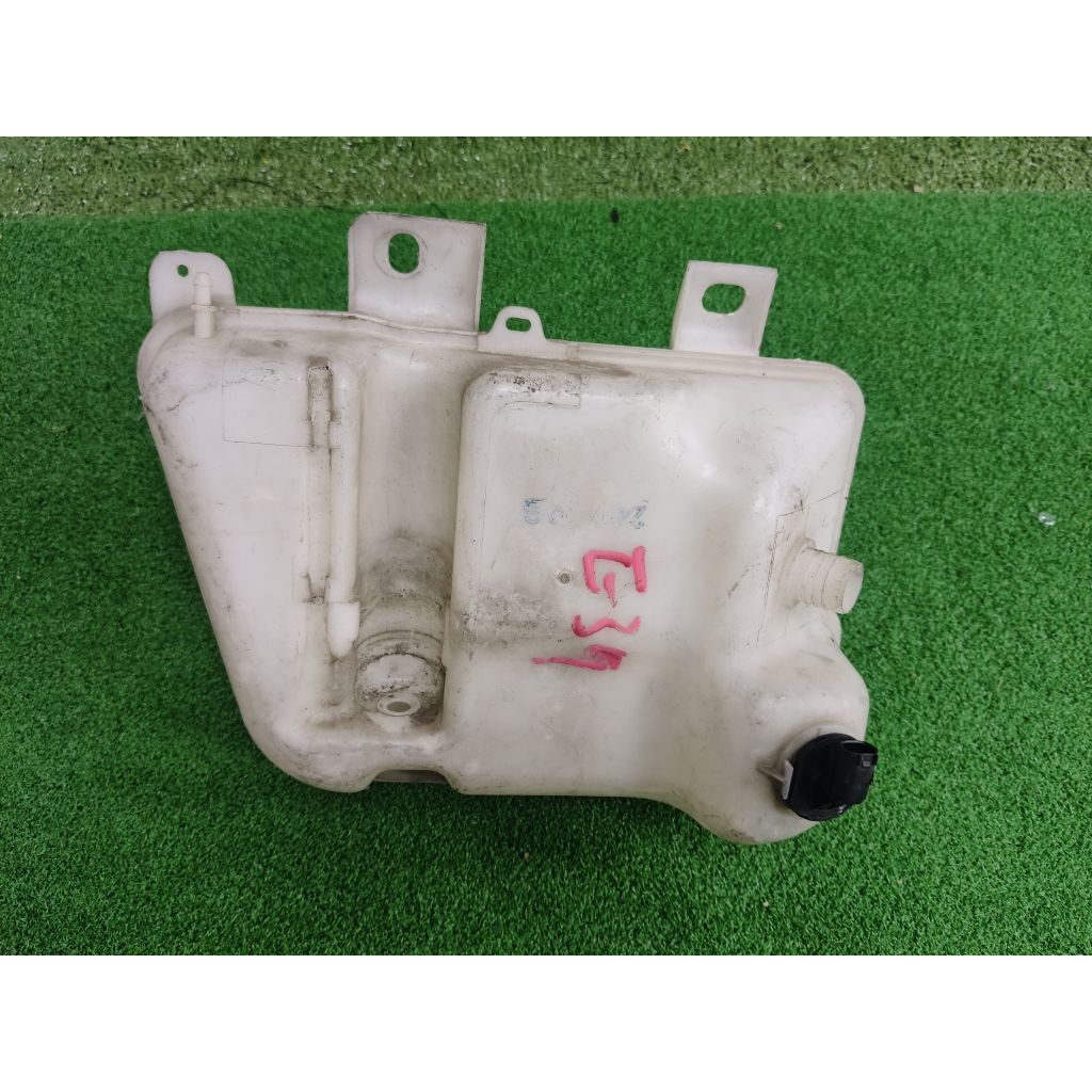BMW E39 5 SERIES WINDSCREEN WASHER FLUID CONTAINER RESERVOIR