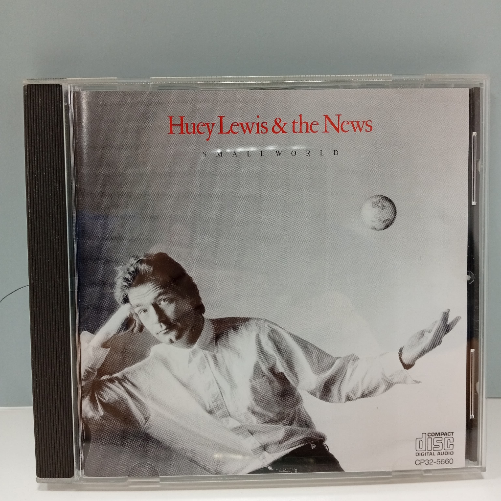 U271-9 CD TERPAKAI [ HUEY LEWIS & THE NEWS - SMALL WORLD ] ซีดี U271-9