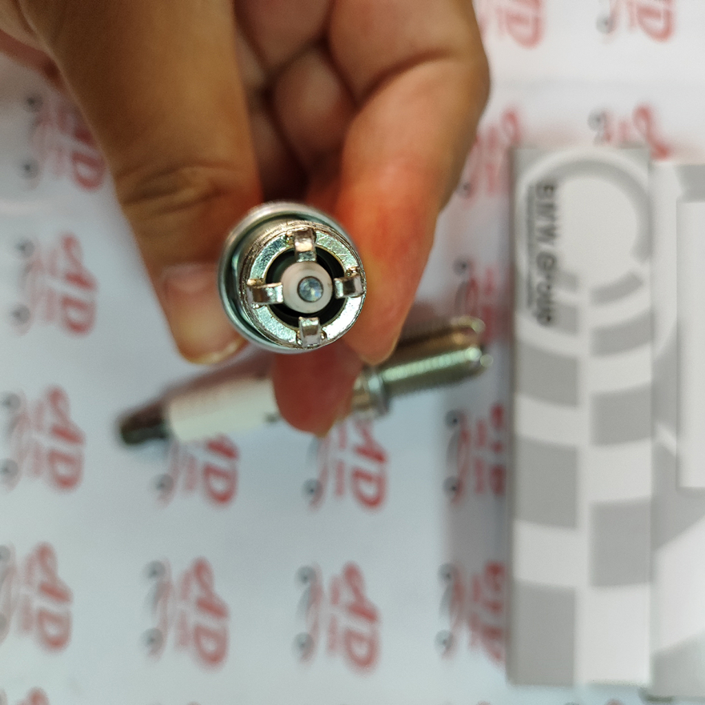 6PCS LASER IRIDIUM SPARK PLUG BMW 5(E60) 530 i M54 B30 (306S3)2001-2005/ BMW 5 (E60) 545i N62 B44 20