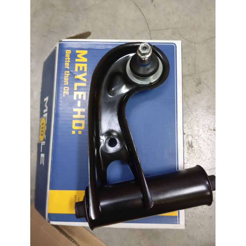 Mercedes Benz Front Top Arm W202 W210 W208 (L) 2103308707 (ร) 2103308807