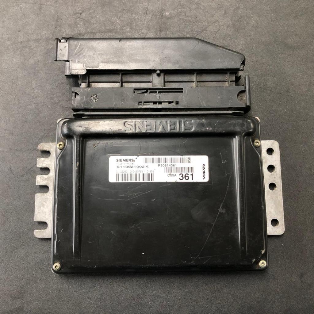 VOLVO V40 S40 หน่วยควบคุมเครื่องยนต์ ECU 361 S110921002K มือสอง