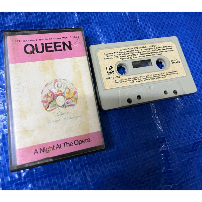 Cassette Queen - คืนที่โอเปร่าร็อค heavy metal freddie mercury 70s เทปคาสเซ็ตไม่ใช่ CD LP Vinyl