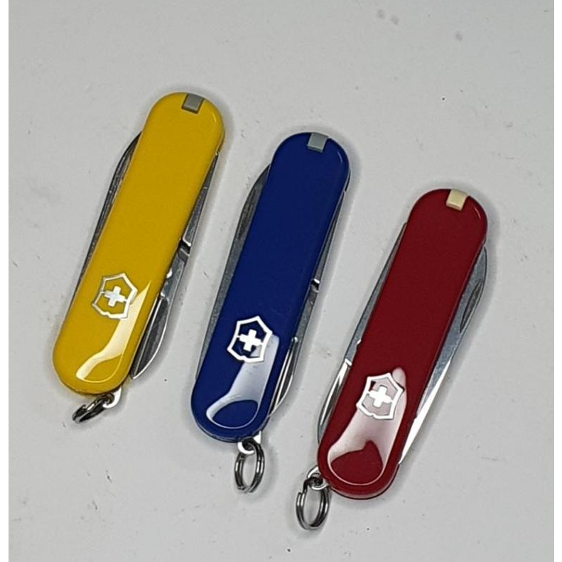 Victorinox SD CLASSIC RED BLUE YELLOW [มือสองเหมือนใหม่]