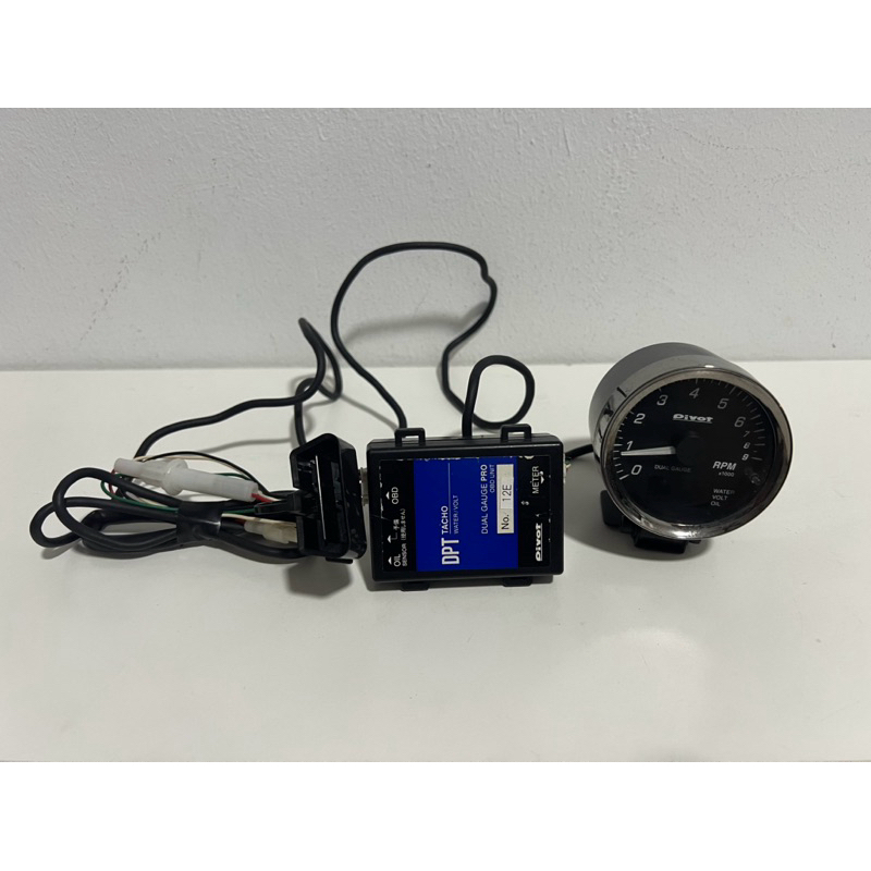 มิเตอร์ RPM Water Temp Voltage Pivot Dual Gauge Pro OBD2 Unit