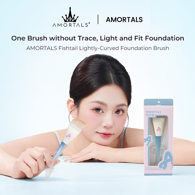 AMORTALS Fishtail Lightly-Curved Foundation Brush แปรงแต่งหน้า ปาล์ม木粉底刷牙牙杯粉底刷平头加加加加刷底液化妆