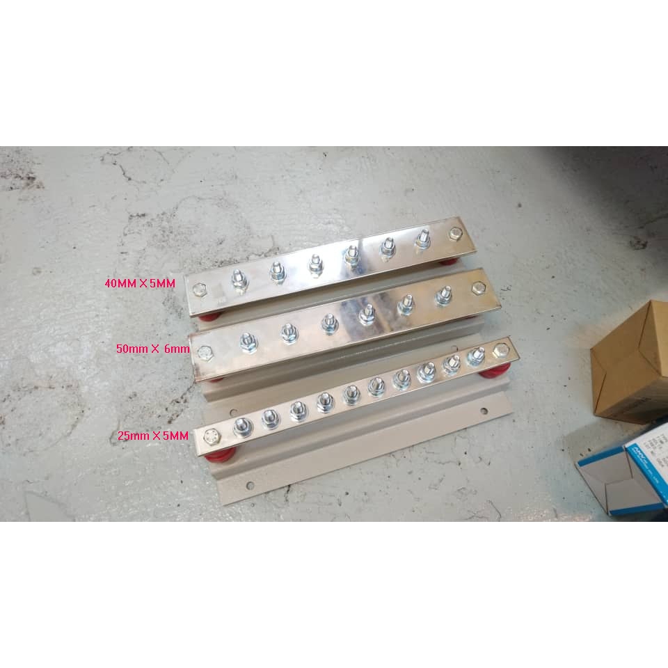 TOYO 4W 6W 8W 10W NEUTRAL EARTH BAR 200AMP C/W MOUNTING MECHAINSM 40MM X 5MM ขนาด