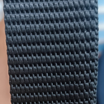 (ROLL/50M) PP BELT 32MM BLACK / WHITE – STRONG PACKING STRAP