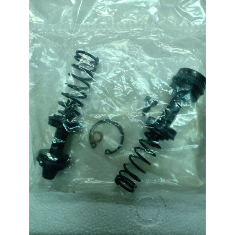 ชุดปั๊มเบรก TOYOTA PRADO RZJ95,LJ95 (04493-60280)