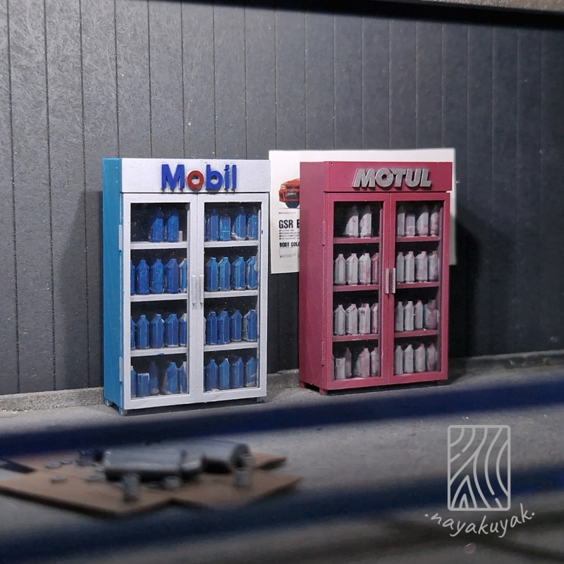 ตู้น้ํามันเครื่องสําหรับโรงรถที่สมจริง Diorama Mini GT รูปที่ 3