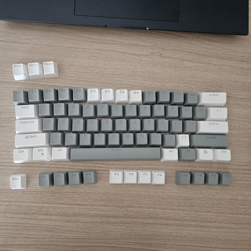 USED DOUBLESHOT ABS KEYCAPS ABS 104 คีย์ Backlit Cherry Mechanical Keyboard Keycaps