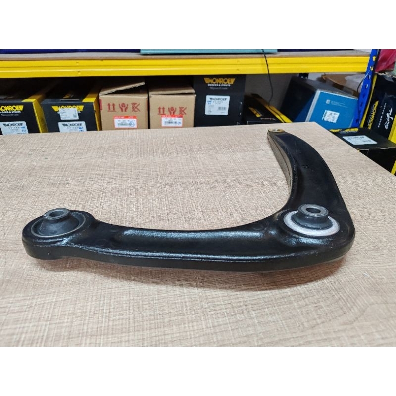 (แขนใหญ่สําหรับ RCZ) PREMIUM OEM PEUGEOT RCZ / DS5 / DS6 แขนล่างแขนช่วงล่างแขนติดตามควบคุมแขน