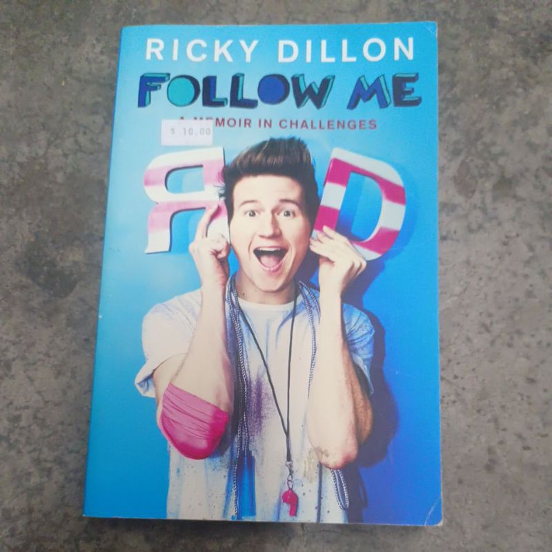 Follow Me โดย Ricky Dillon