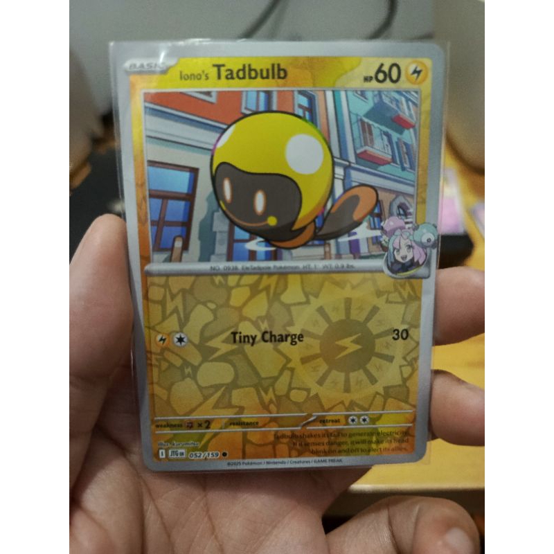 การเดินทาง Tadbulb ของ Pokemon TCG Ionos Together