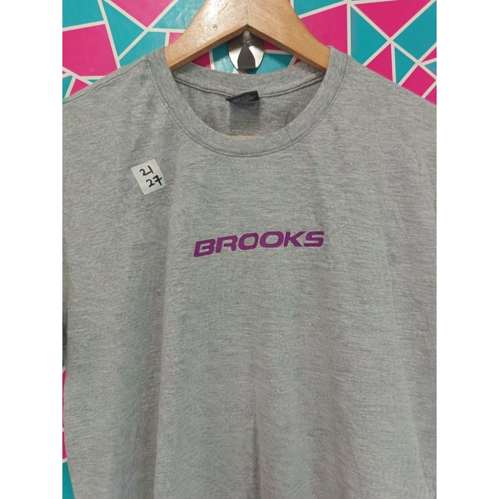 เสื้อยืด Brooks x sport RN