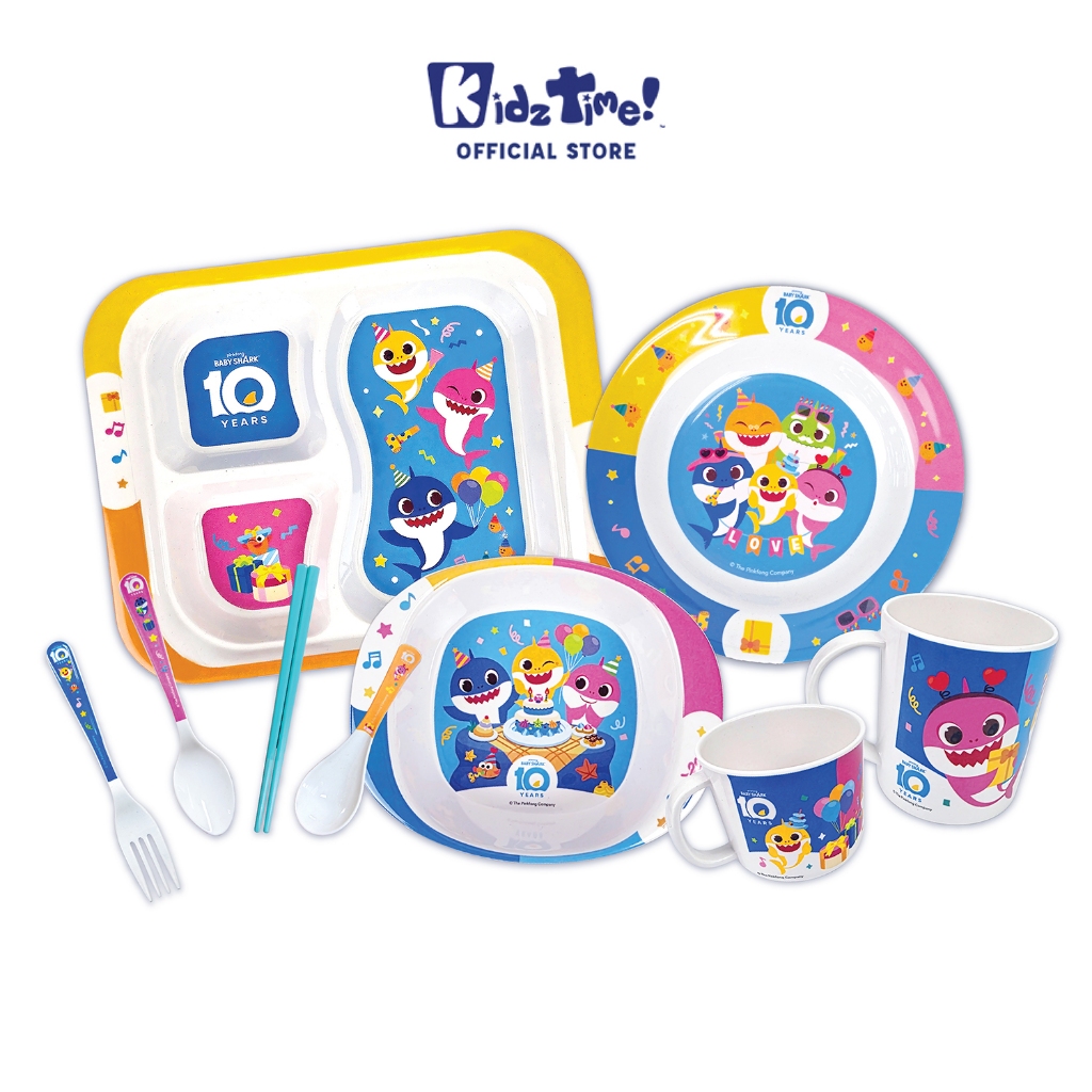 Kidztime x Pinkfong Baby Shark ครบรอบ 10 ปีไม้ไผ่เมลามีนชุดอาหารเย็นบนโต๊ะอาหาร - จาน / ชาม / ช้อนส้อม / ถ้วย