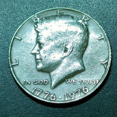 USA Bicentnnial Kennedy 1/2 Dollar 1776 - 1976