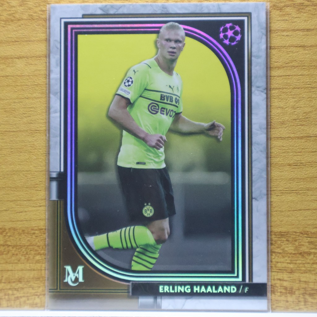 Haaland Topps Dortmund Museum การ์ดฟุตบอล Kad Bola Sepak