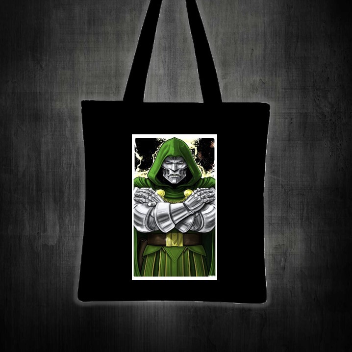 DR DOOM (HERO POTRAIT) ผ้าแคนวาสพิมพ์ลาย