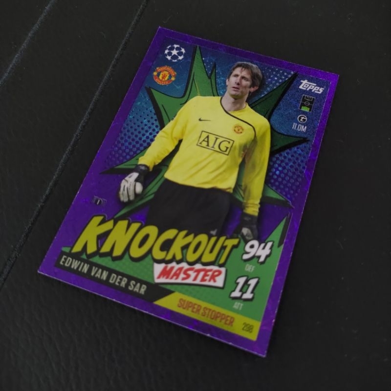 Topps Match Attax EXTRA 2024-2025 สีม่วง Parallel Edwin Van Der Sar Manchester United Knockout Maste