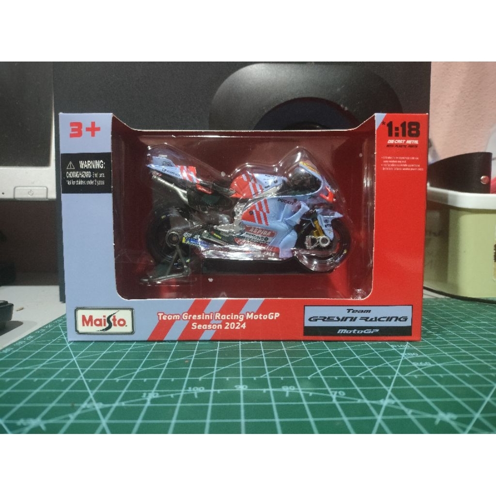 Maisto 1:18 Model Kit MotoGP 2024 Team Gresini Racing MotoGP 93 Marc Marquez
