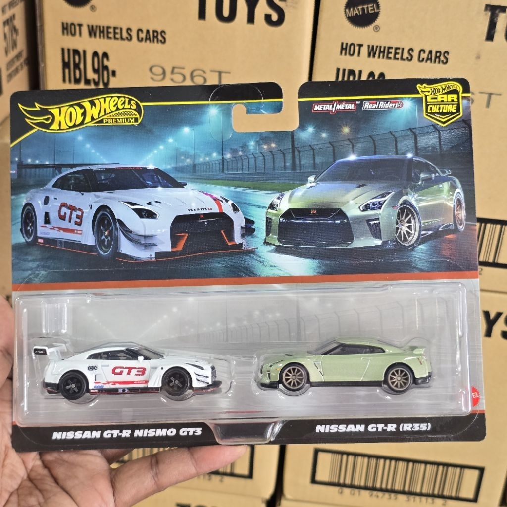 HOTWHEELS PREMIUM NISSAN GTR NISMO GT3 + NISSAN GT-R R35 TWIN PACK