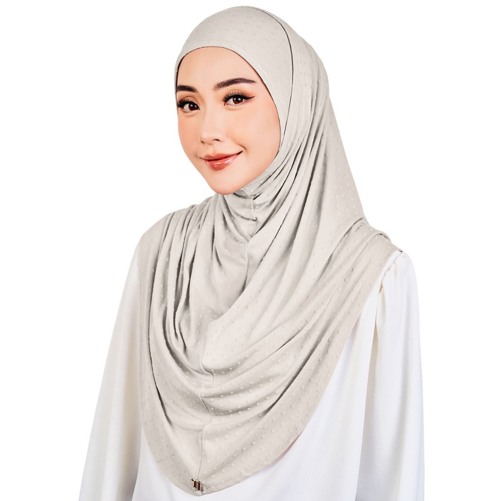 Naelofar EasyOn Sophia 三维 ทันที