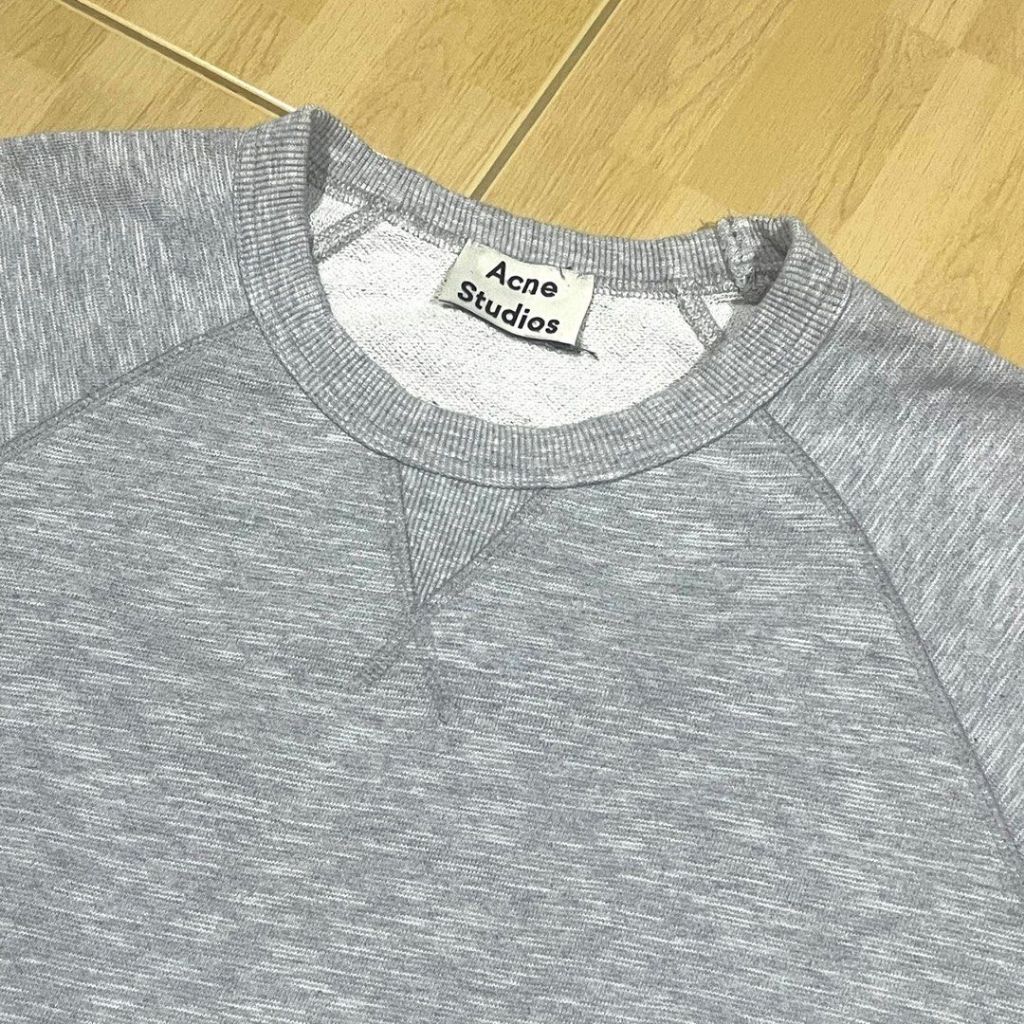 [USED] เสื้อสเวตเตอร์ Acne Studios