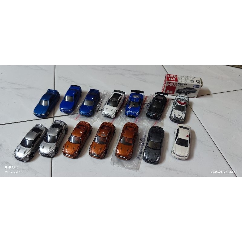 tomica nissan skyline gtr r35 nismo takara tomy